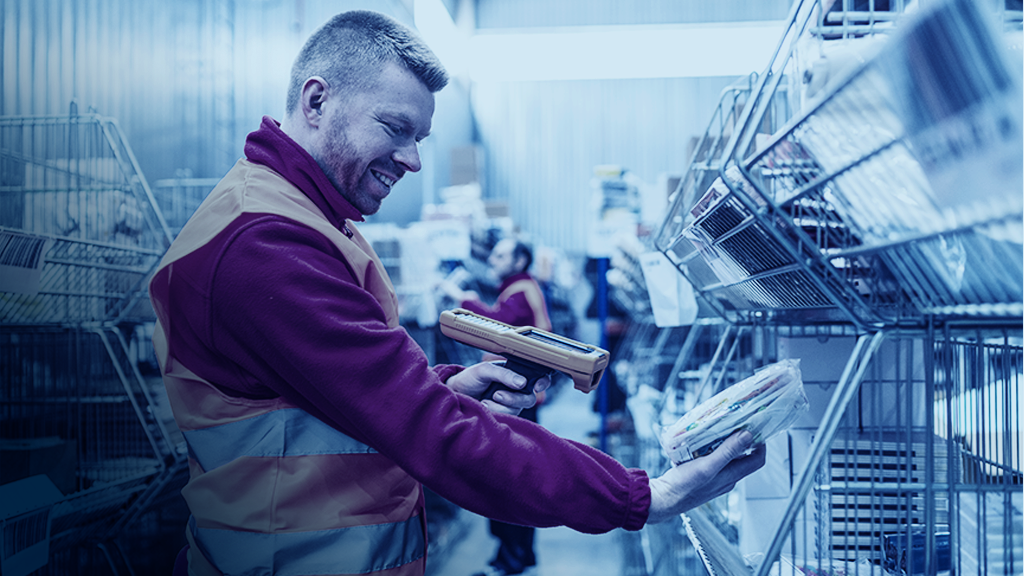 warehouse worker conducting ecommerce fulfillment operations